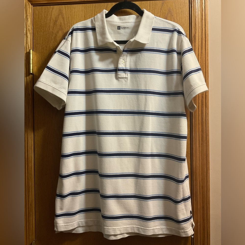 GAP Classic Fit Short Sleeved Polo. Horizontal Stripes. White Blue Navy Cotton